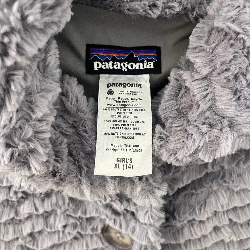 Patagonia XL 14 Girls Gray‎ Pelage Jacket Fleece Faux Fur Button Pockets EUC